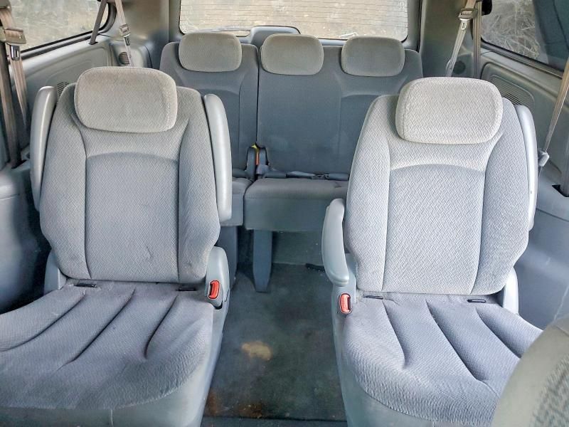 2005 Dodge Grand Caravan sxt