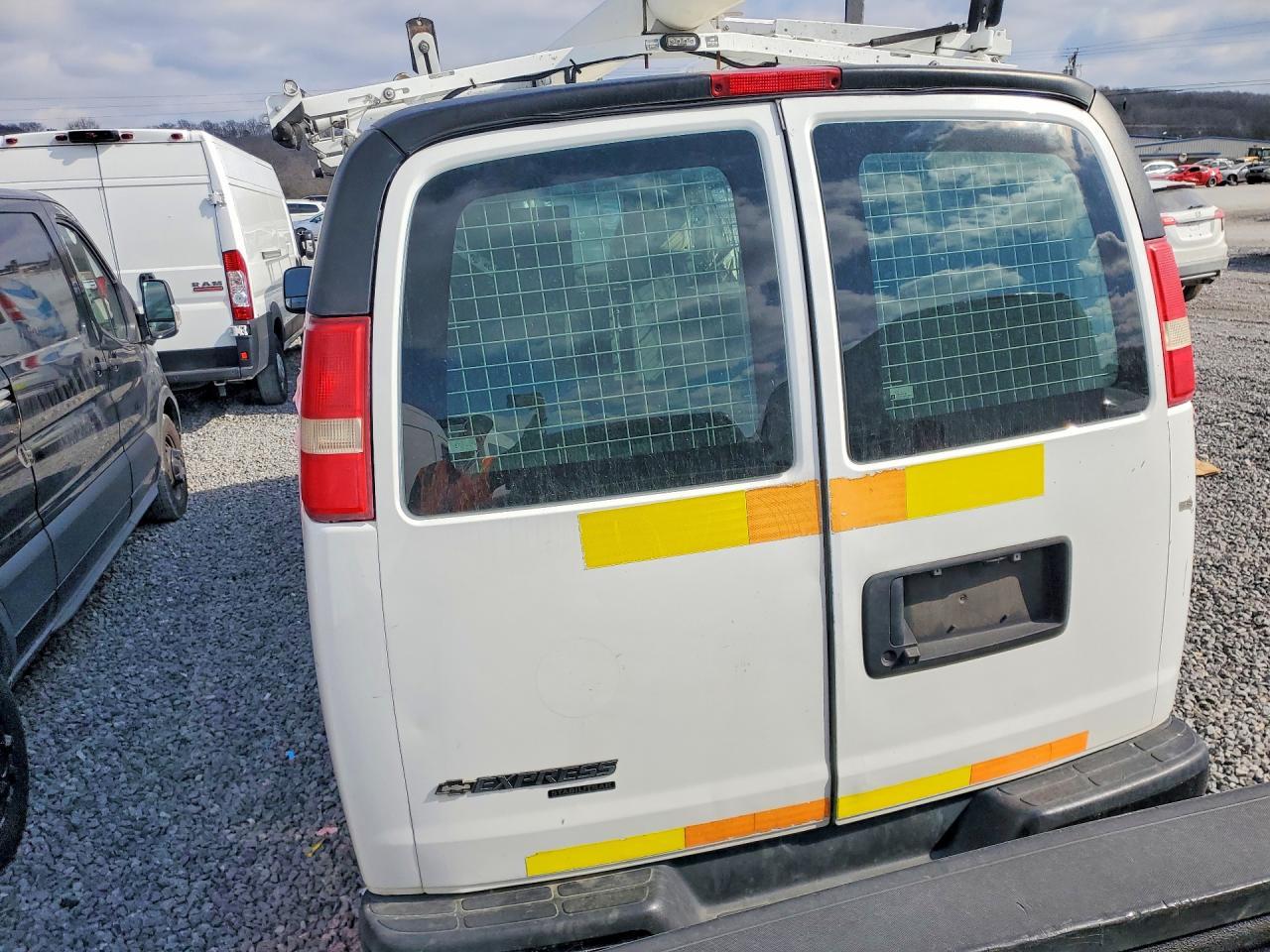 2013 Chevrolet Express 2500 Cargo Utility / Service Van