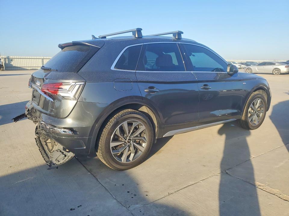 2022 Audi Q5 Premium Plus 45