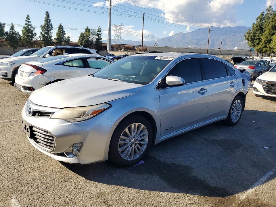 2013 Toyota Avalon Hybrid xle Touring