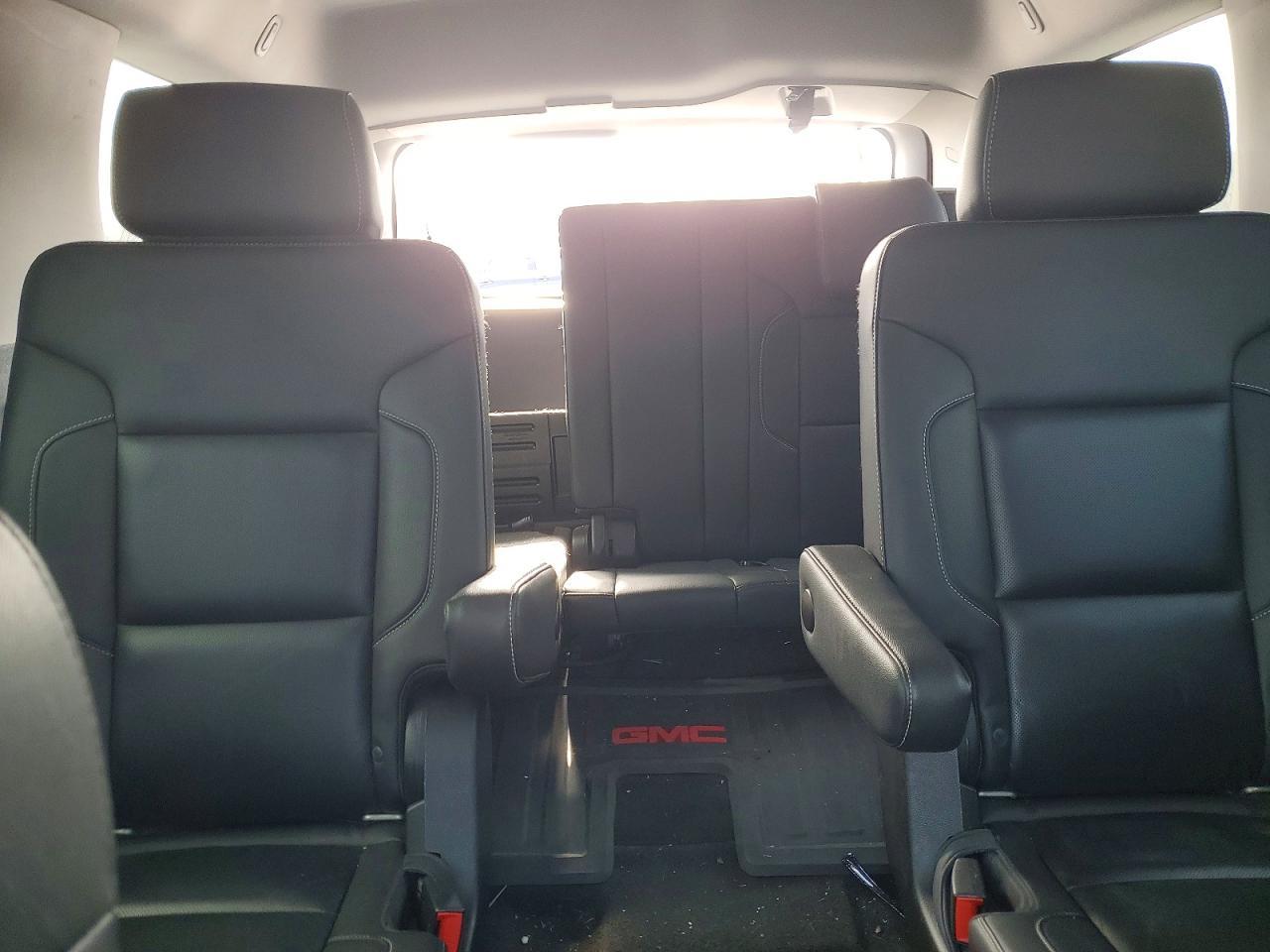 2016 GMC Yukon slt