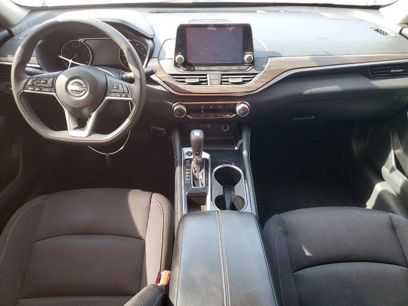 2023 Niss Altima 2.5 sv