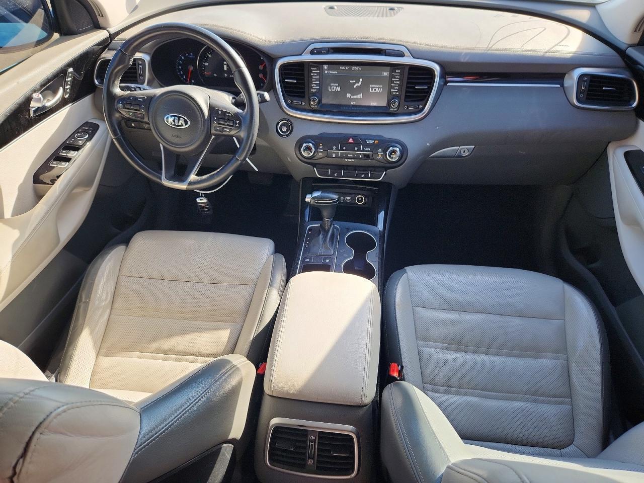 2017 KIA Sorento s V6