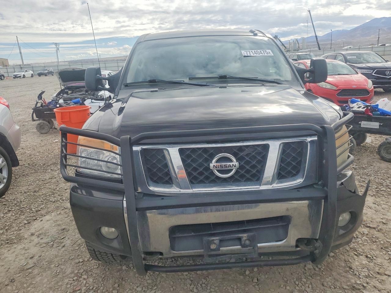 2015 Nissan Titan SV