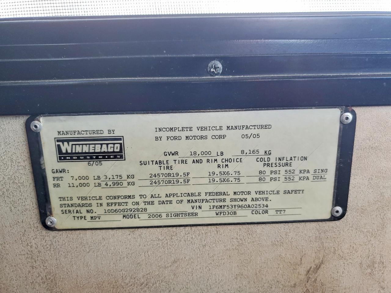 2006 Winnebago Sightseer 30B