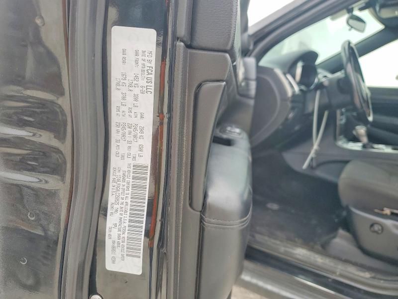 2020 Jeep Grand Cherokee Laredo