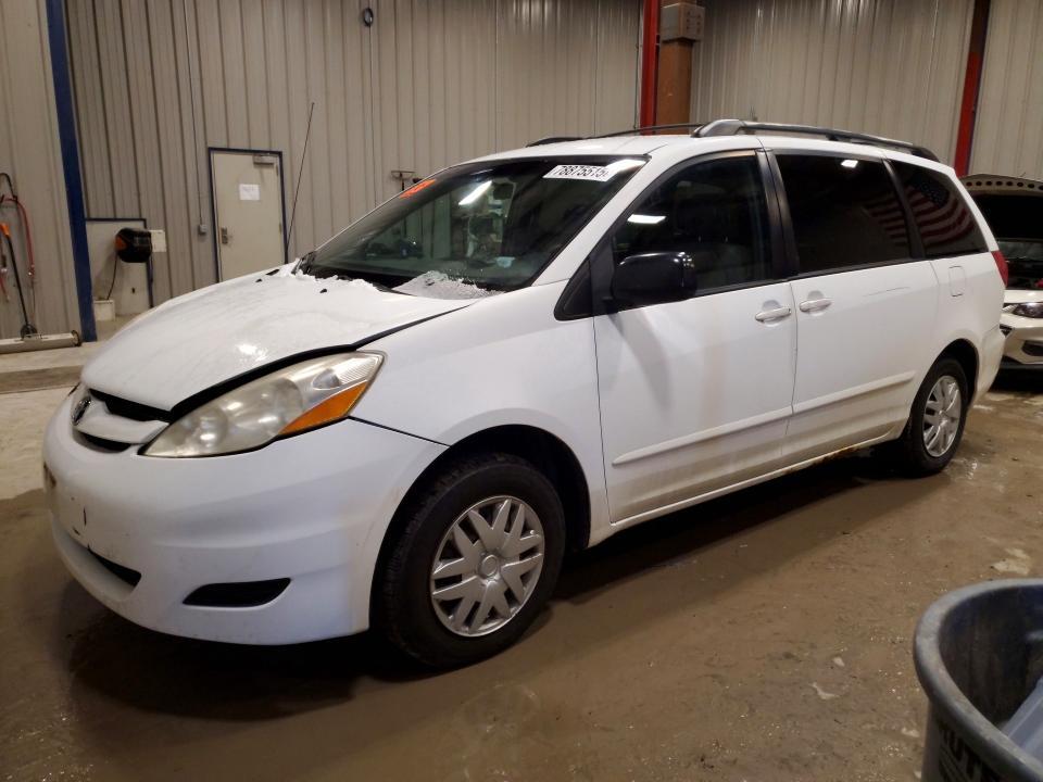 2007 Toyota Sienna le 8-passenger