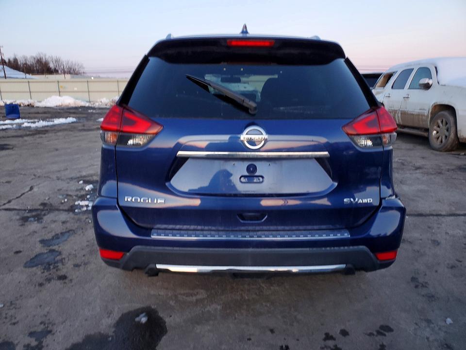 2017 Nissan Rogue sv