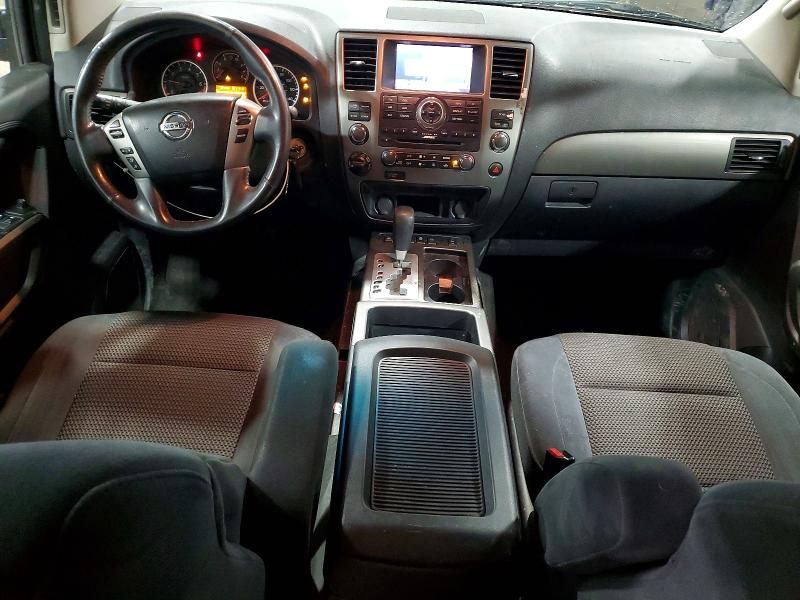 2015 Nissan Armada sv