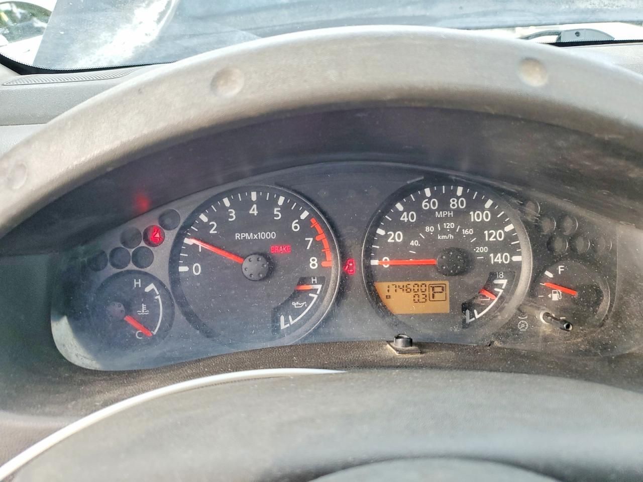 2005 Nissan Frontier King cab le