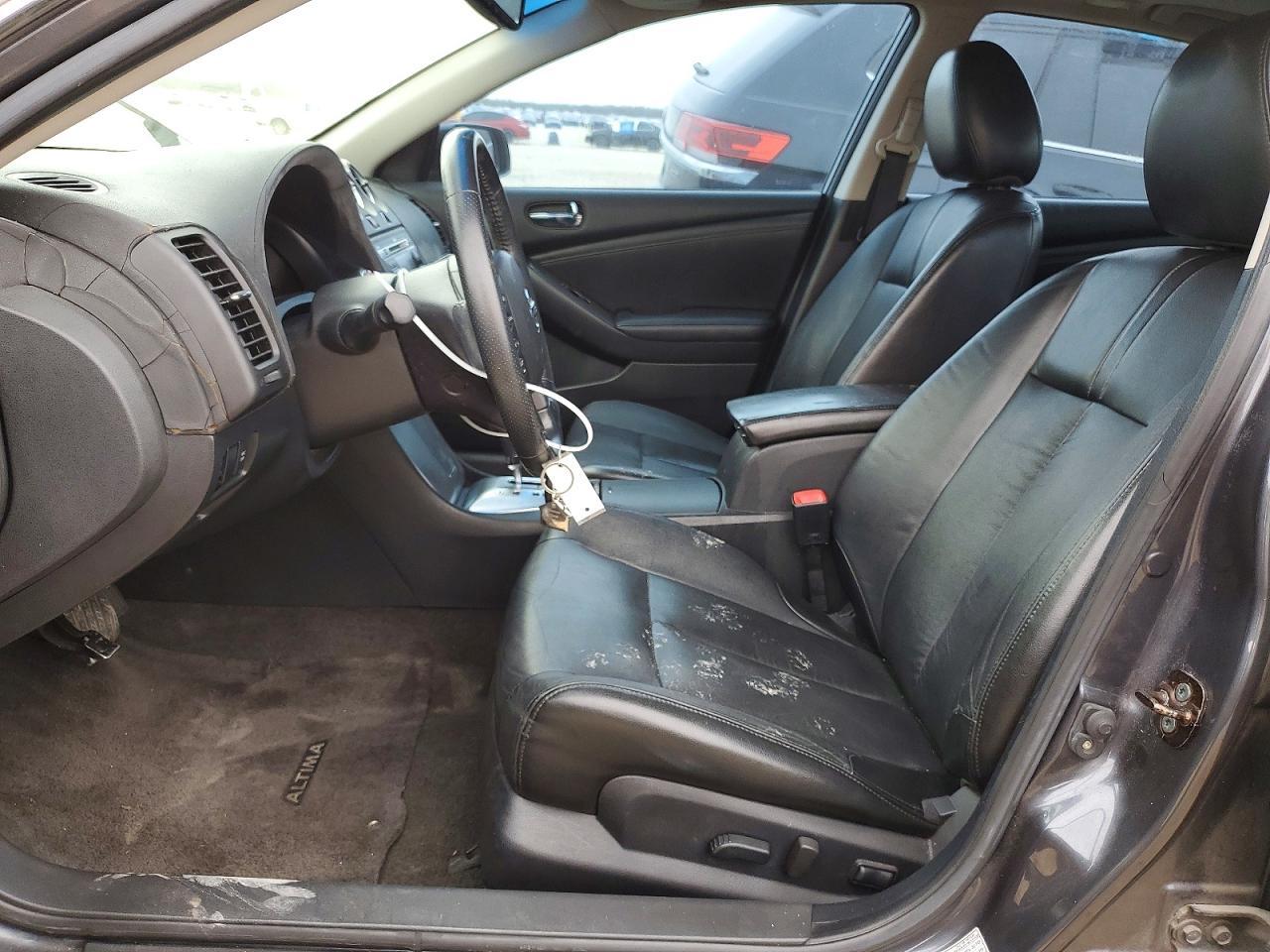 2010 Niss Altima
