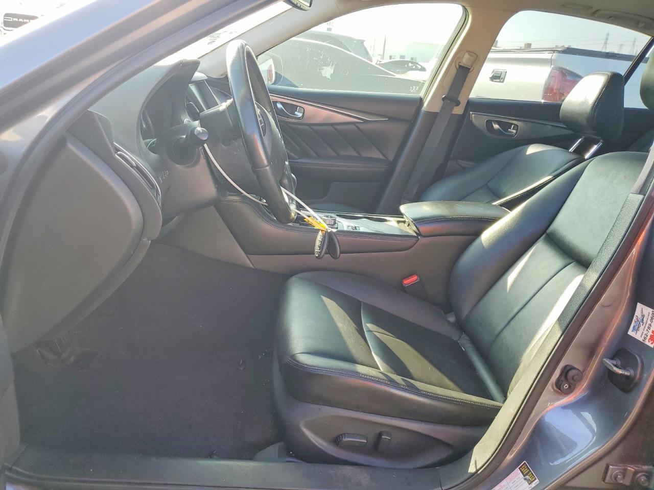 2016 Infiniti Q50 Base