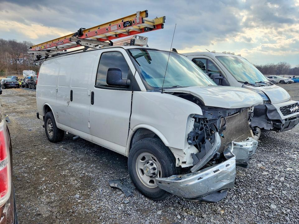 2022 Chevrolet Express 2500 Utility / Service van