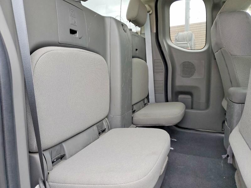 2018 Nissan Frontier s