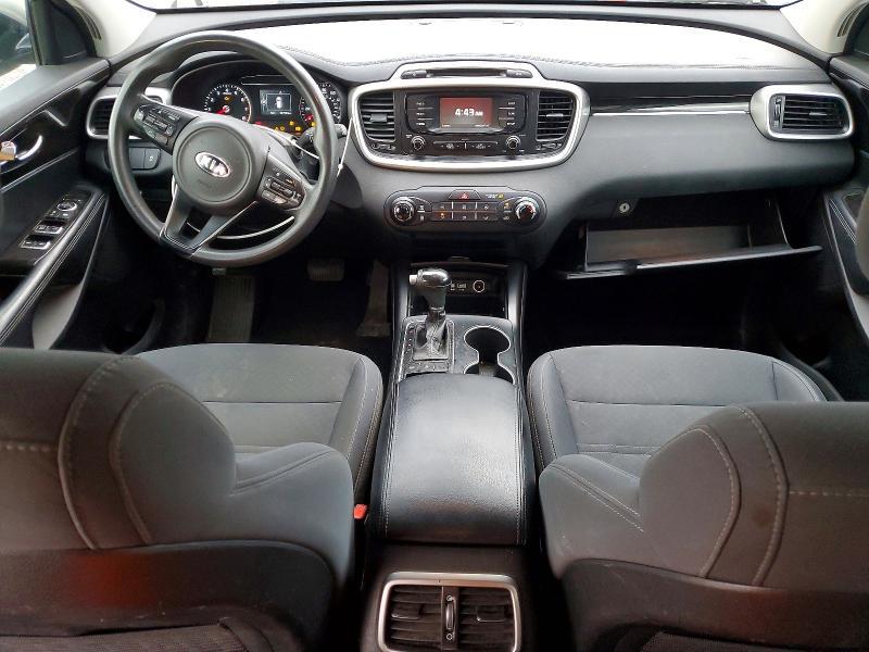 2017 KIA Sorento lx V6