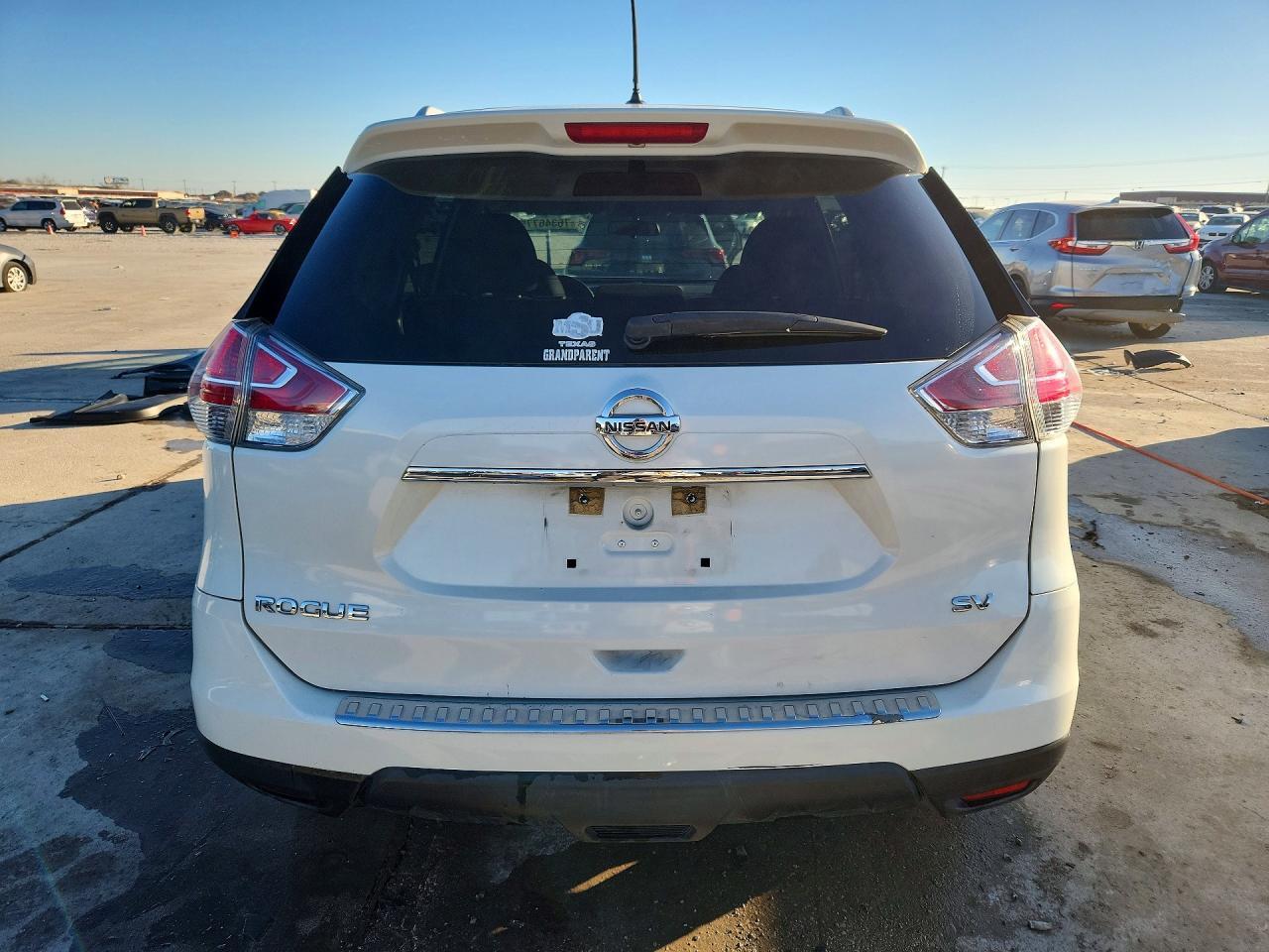 2015 Nissan Rogue sv