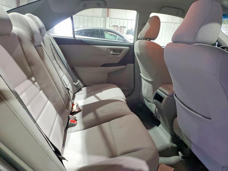 2017 Toyota Camry Hybrid le