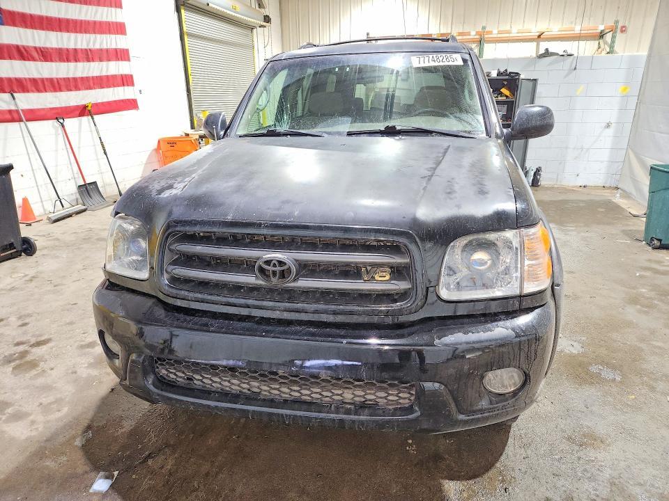 2001 Toyota Sequoia SR5