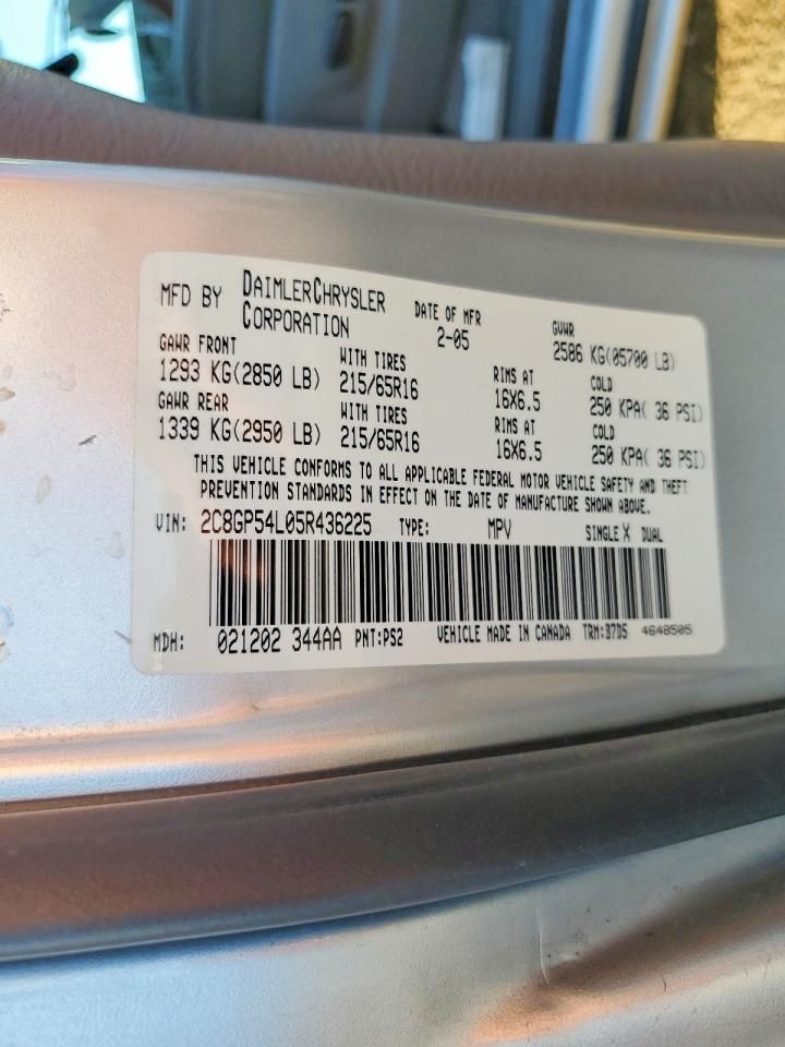 2005 Chrysler Town & Country Touring