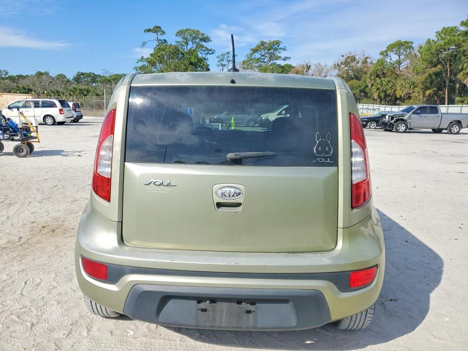 2012 KIA Soul +