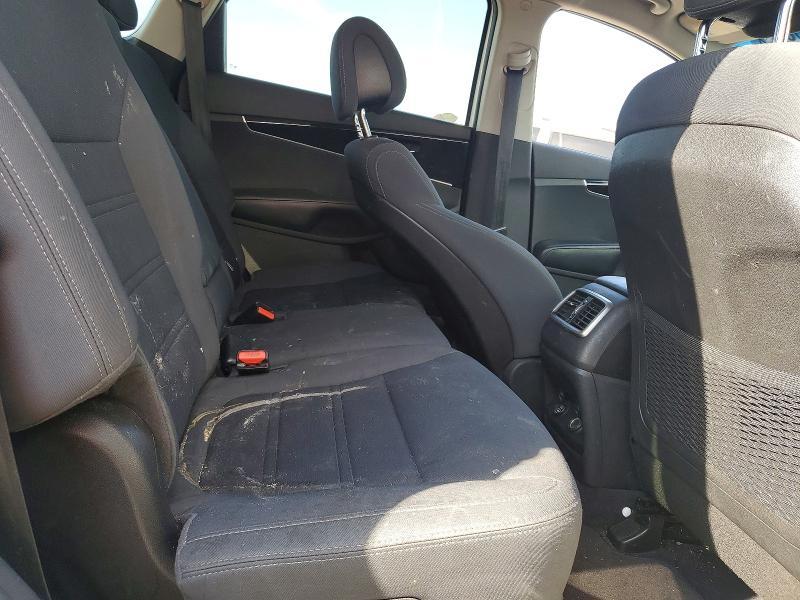2017 KIA Sorento lx V6