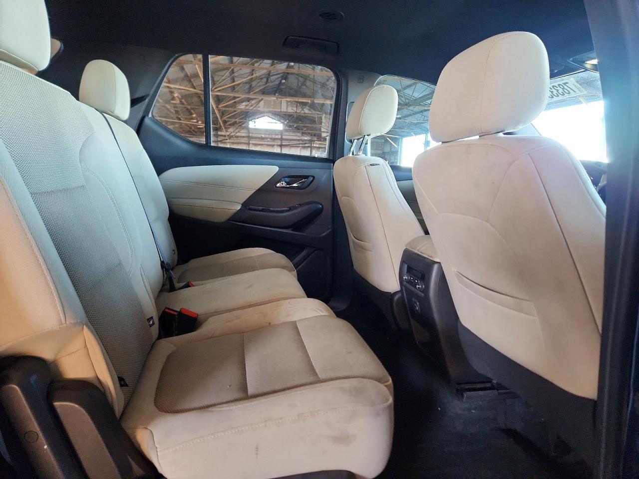2022 Chevrolet Traverse ls