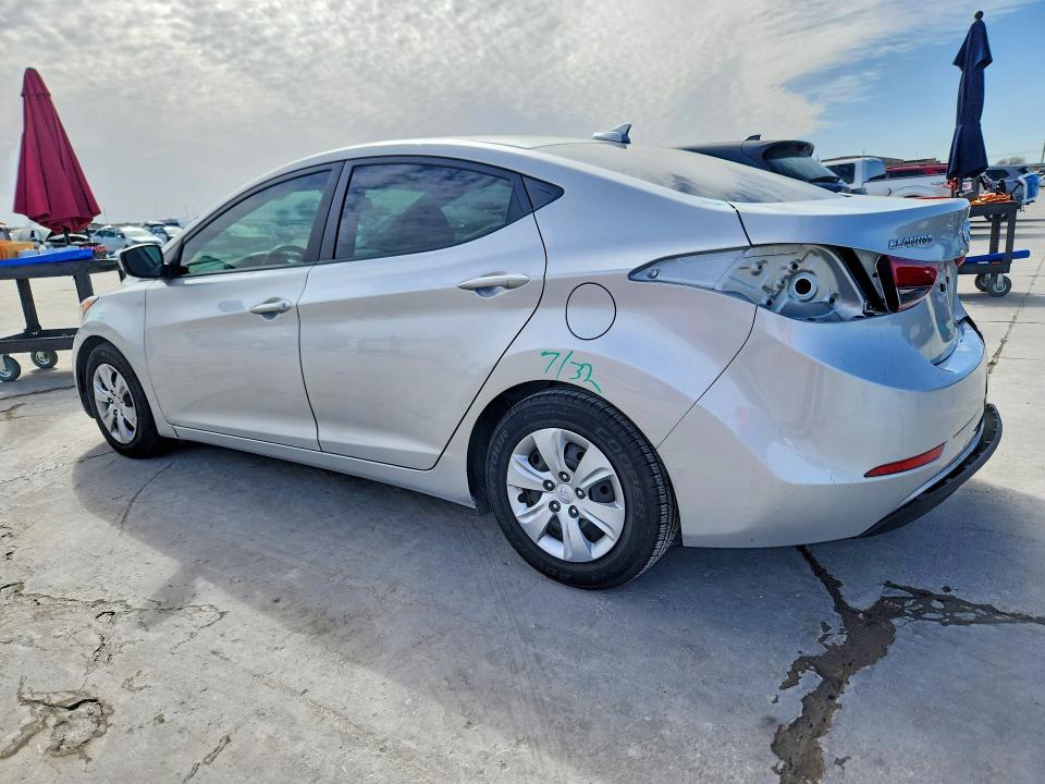 2016 Hyundai Elantra se