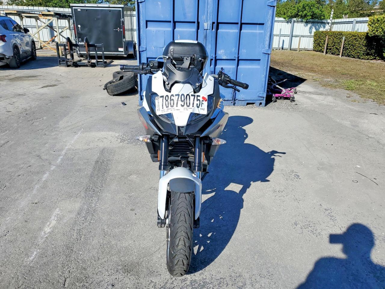 2020 BMW F 900 XR