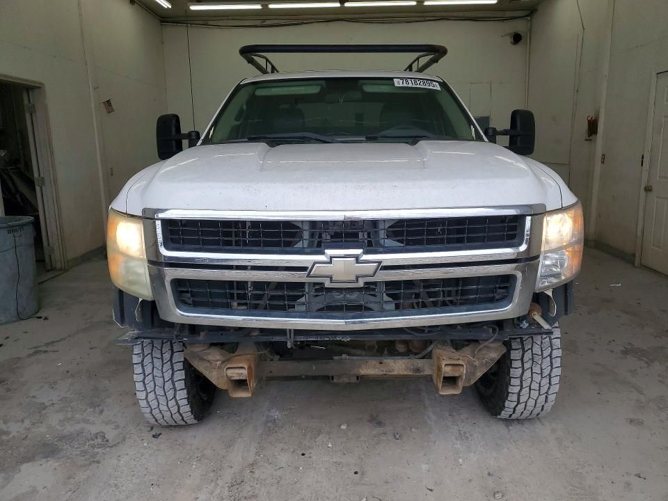2008 Chevrolet Silverado Utility / Service Truck