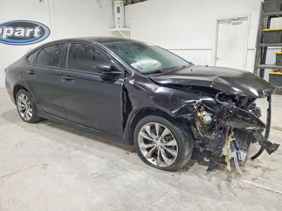 2015 Chrysler 200 s