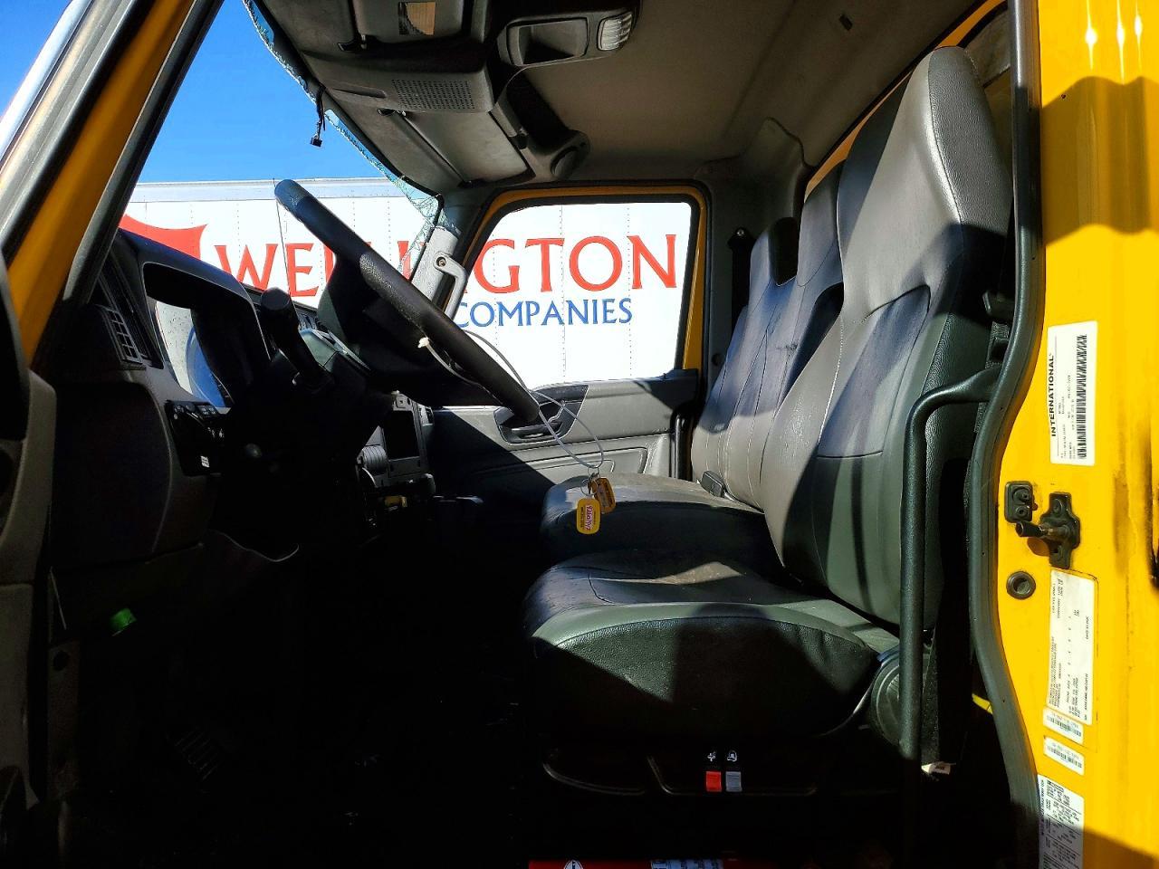 2021 International MV607 BOX Truck