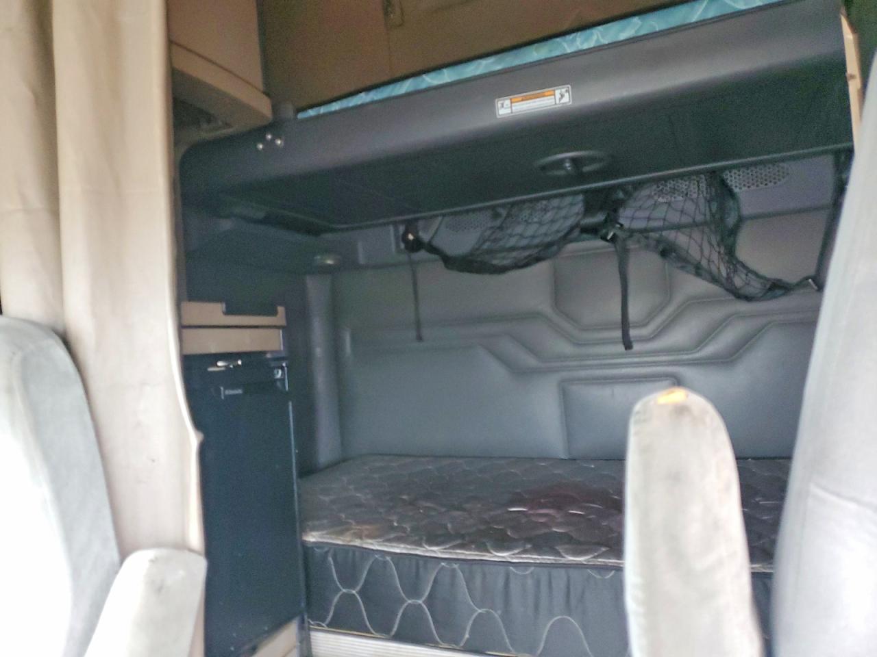 2015 Freigliner 2015 Freightliner BOX Truck