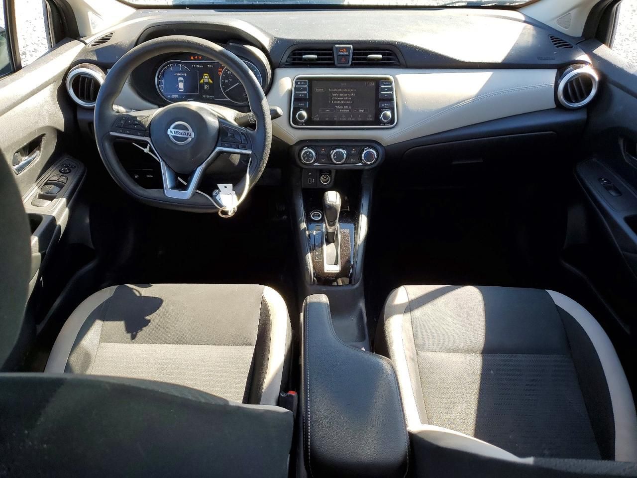 2020 Nissan Versa sv