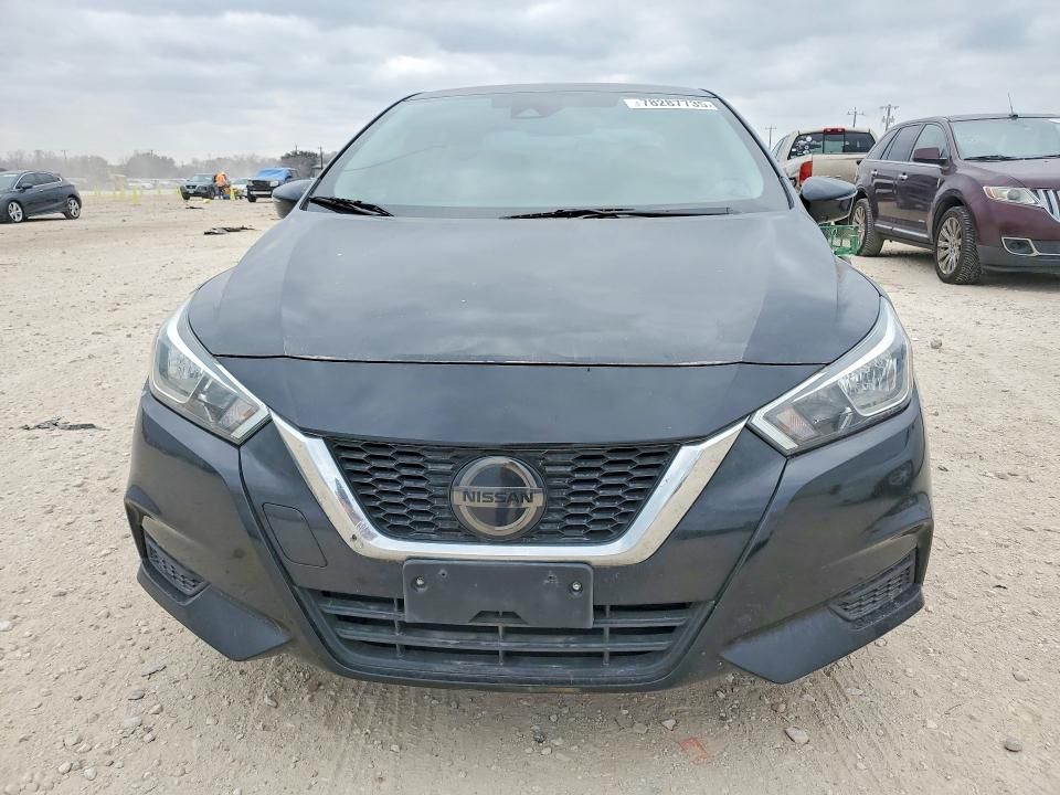 2020 Nissan Versa sv