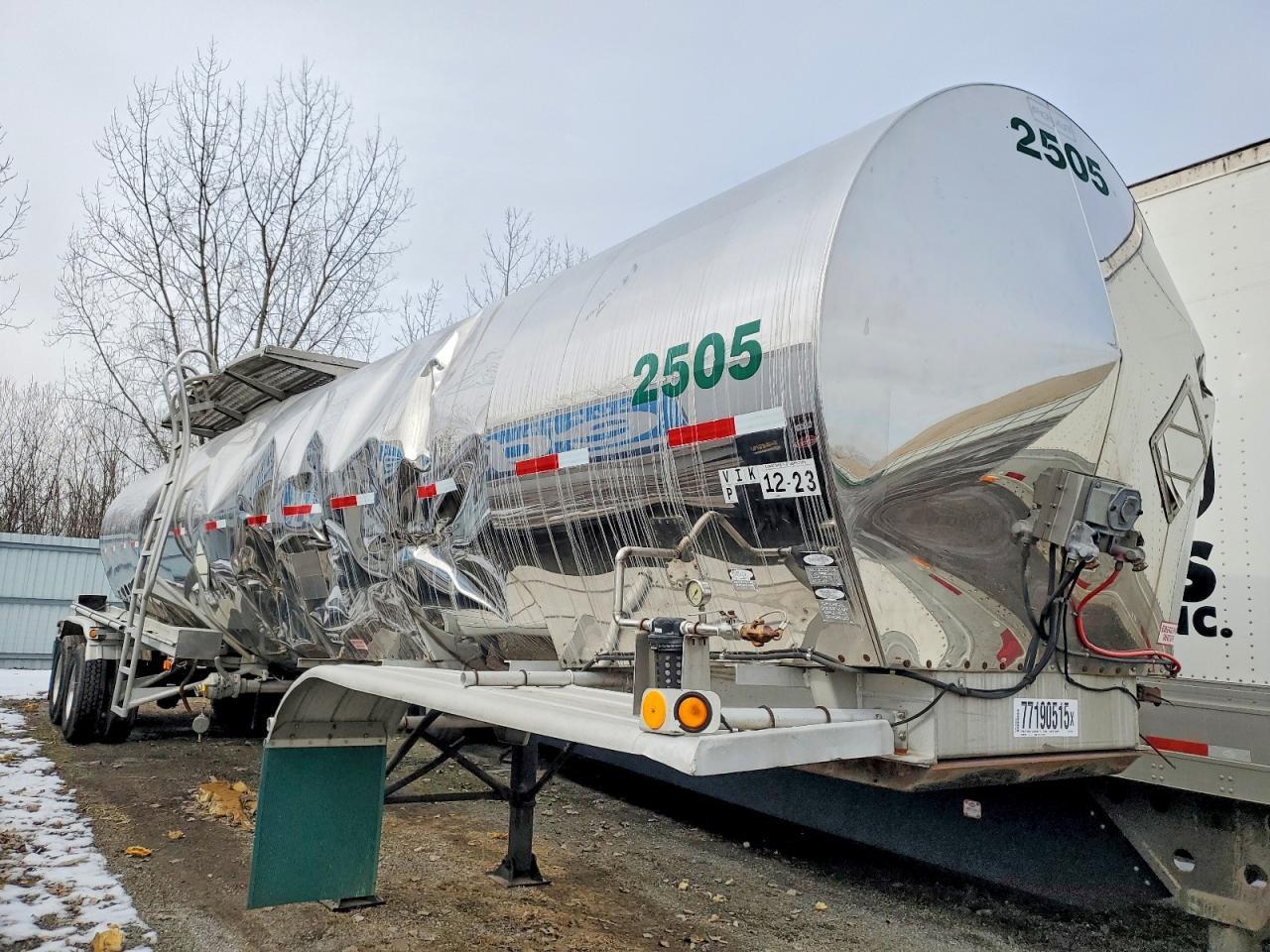 1995 Polar Tank Trailer 1995 Polar Tank Fuel Tank Trailer