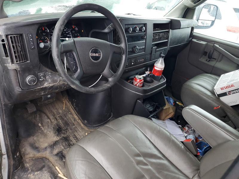 2020 GMC Savana 2500 Cargo Delivery van
