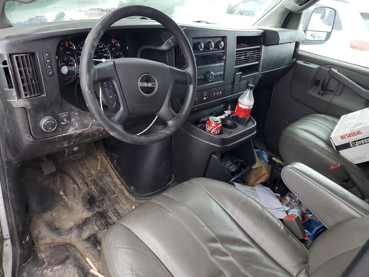 2020 GMC Savana 2500 Cargo Delivery van