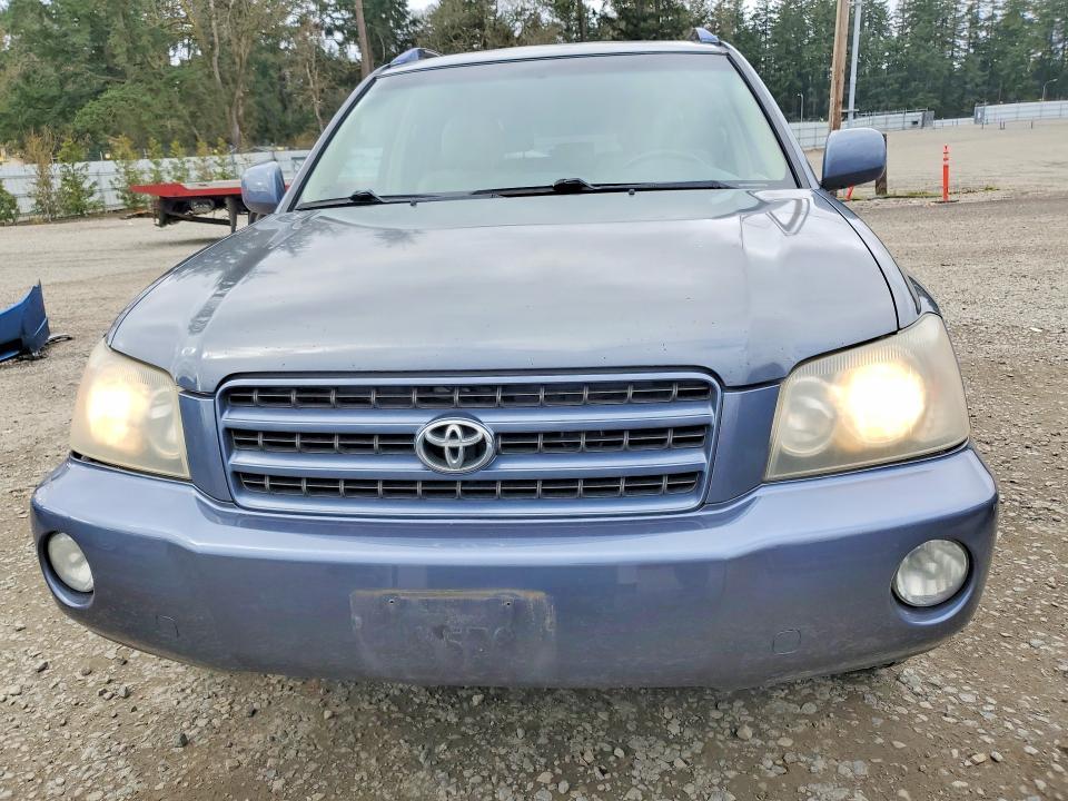 2002 Toyota Highlander Base