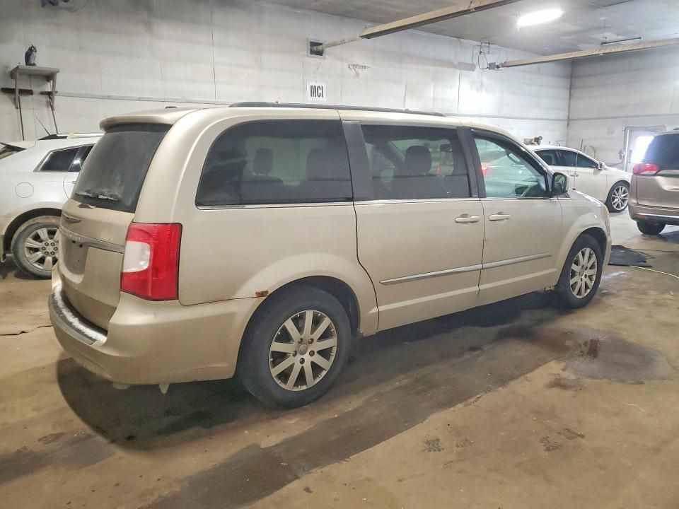 2013 Chrysler Town & Country Touring