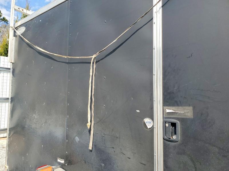 2015 Arising Industries 10' Enclosed Trailer
