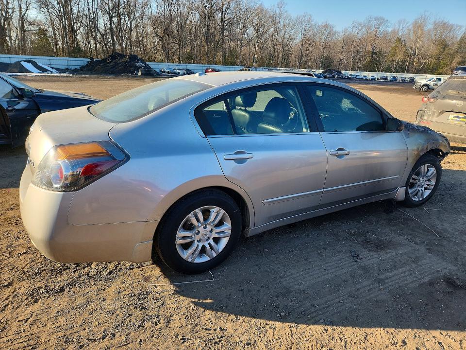 2012 Nissan Altima Base