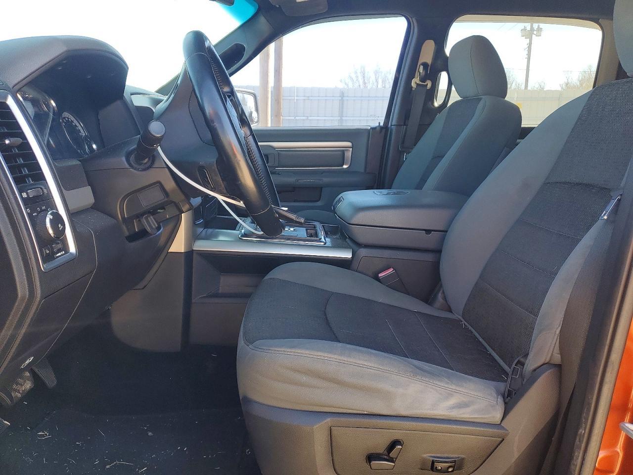 2013 Dodge RAM 1500 SLT