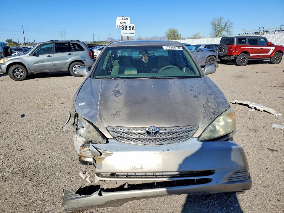 2002 Toyota Camry le