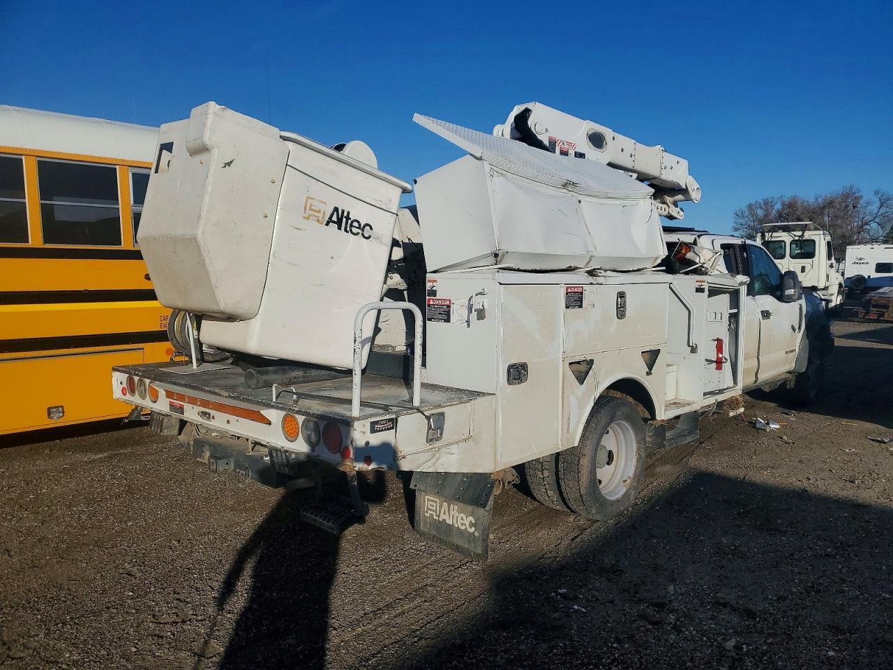 2017 Ford F550 Super Duty Bucket Truck
