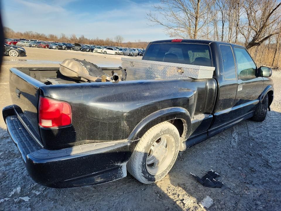 2001 Chevrolet S Truck S10