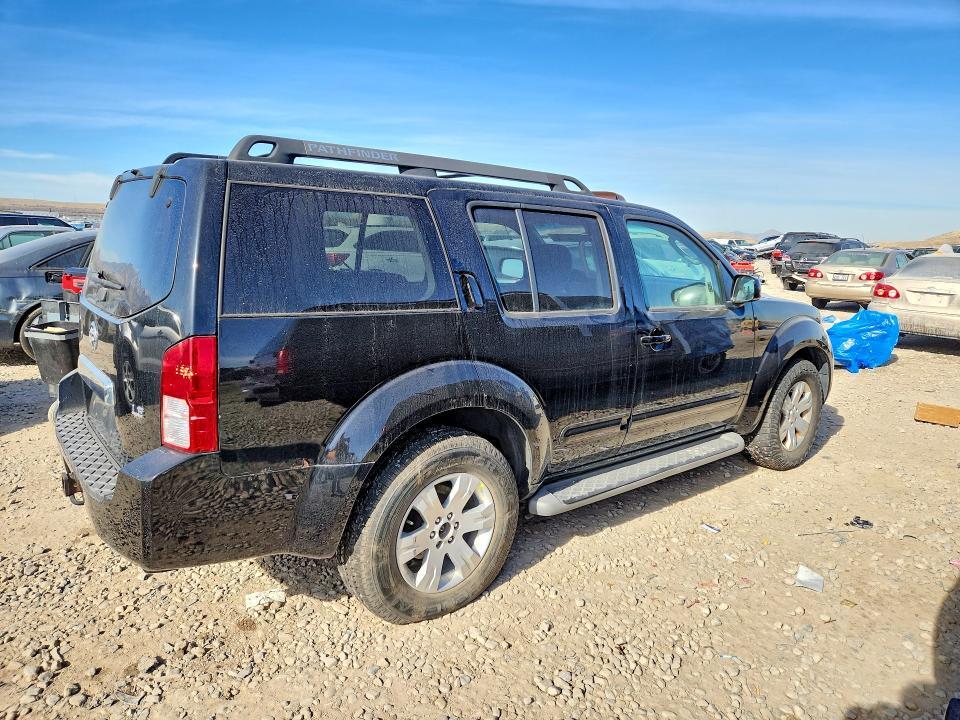 2006 Nissan Pathfinder le
