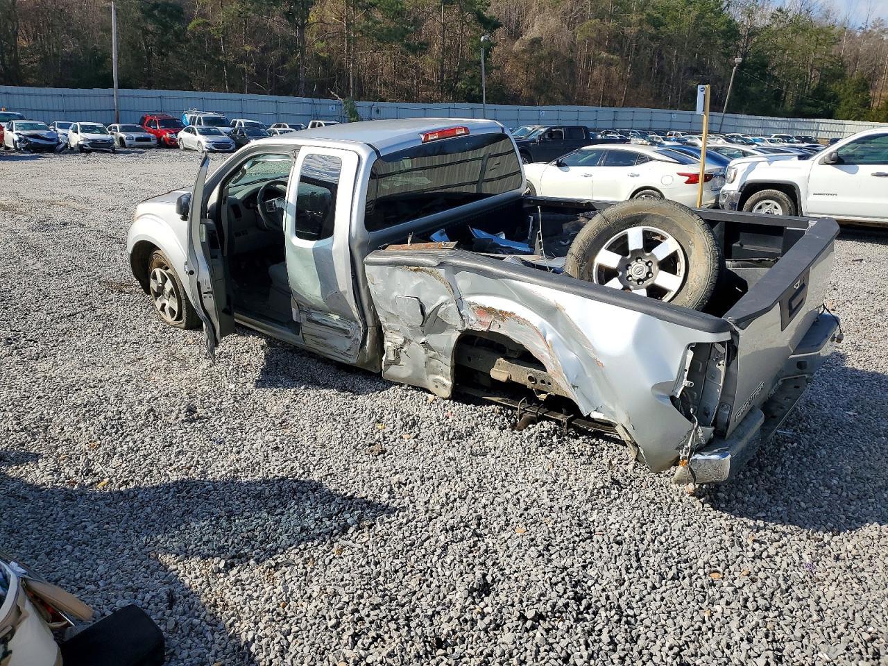 2015 Nissan Frontier s