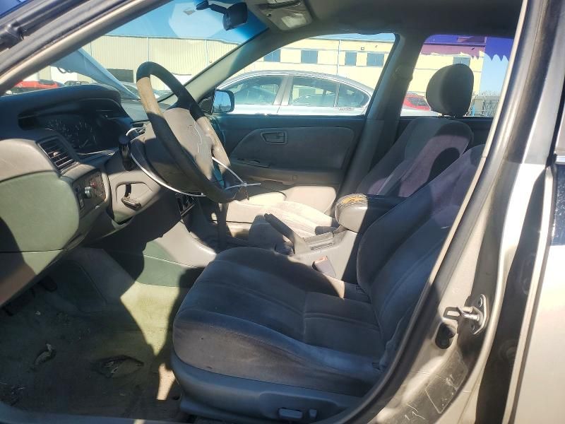 1999 Toyota Camry le
