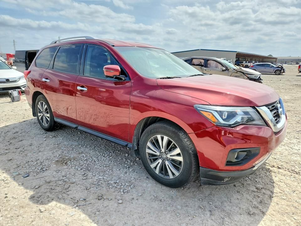 2017 Nissan Pathfinder sl