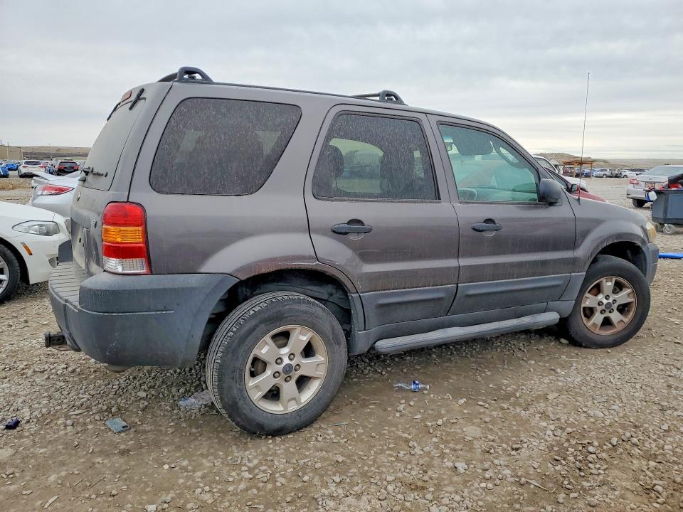 2005 Ford Escape xlt